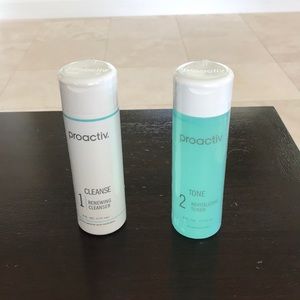 Proactiv cleanser and toner set
